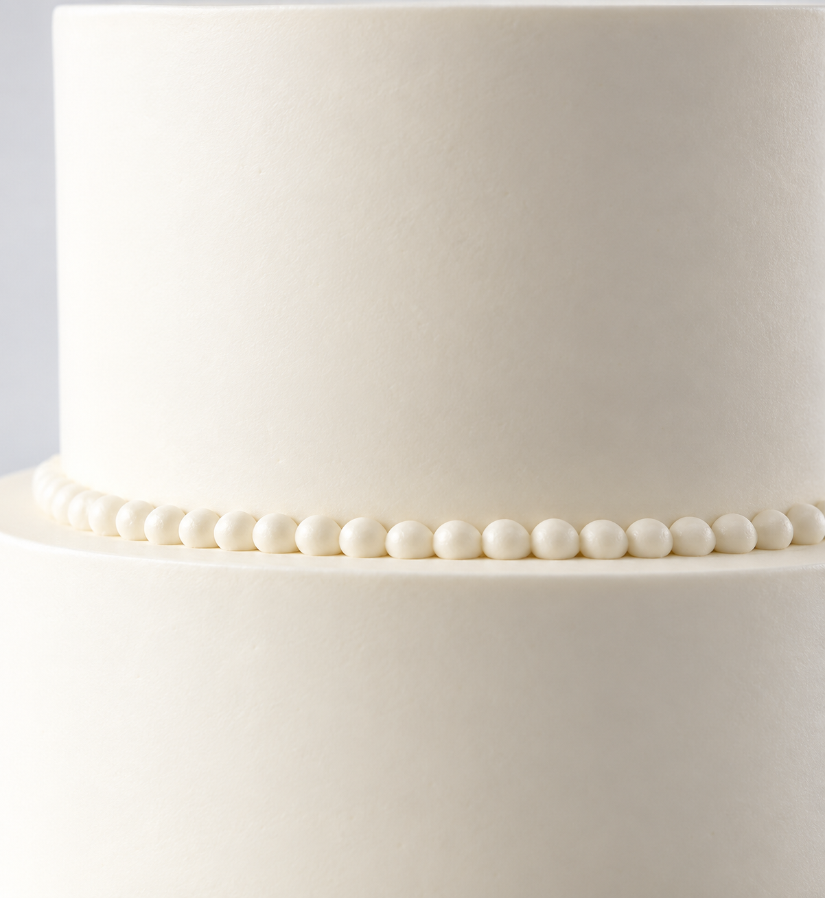 Smooth iced cake