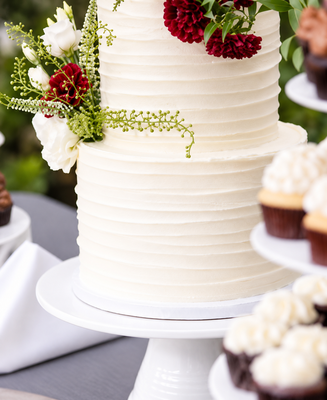 Cake on silver riser
